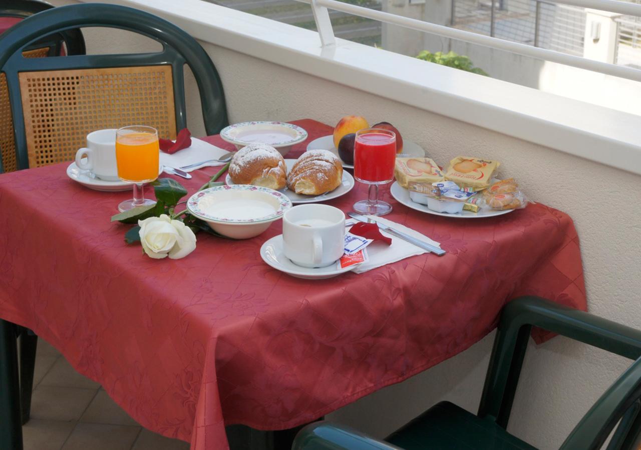 Hotel Aragosta กัตตอลิกา ภายนอก รูปภาพ